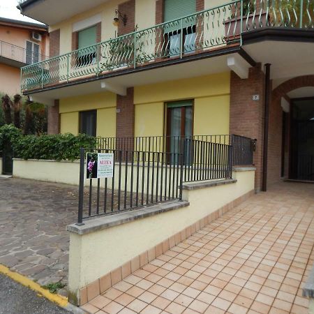 Appartamenti Altea Сирмионе Экстерьер фото